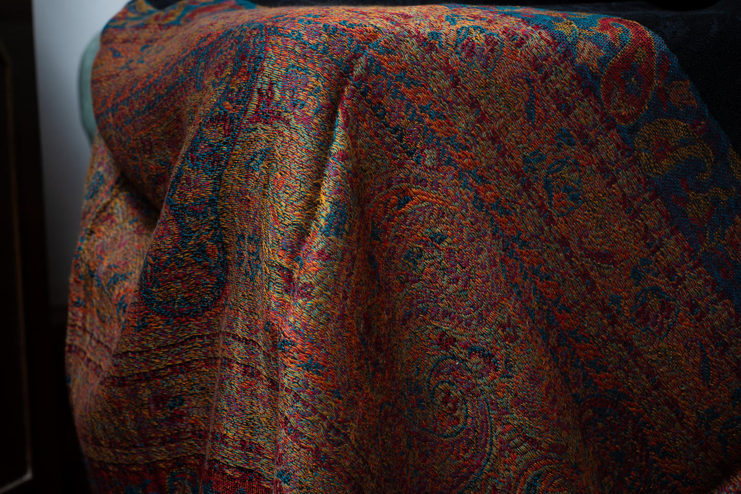 Pashmina Shawl – Black Antique Paisley - Maison Makalu